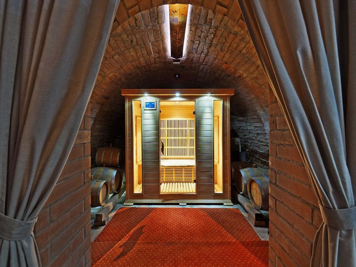 Hotel Vinohrad Milotice Exteriör bild